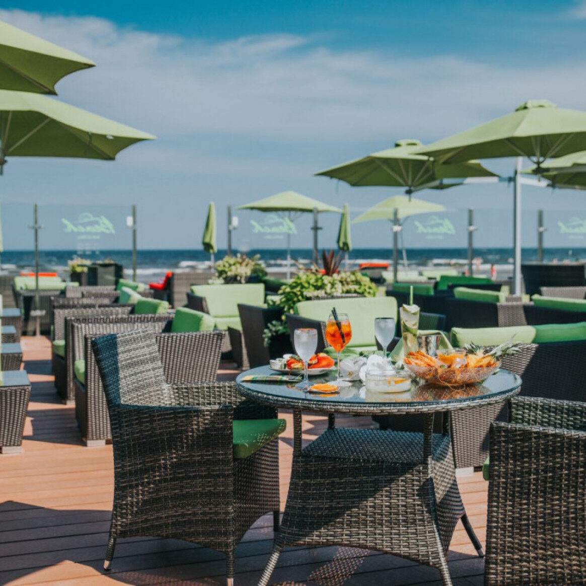 Beach Bar & Grill