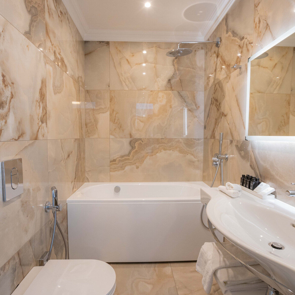 Majori Suite